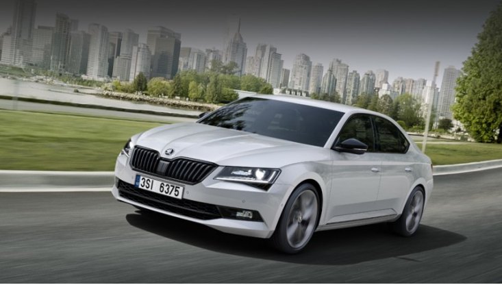 У модели Superb SportLine — заниженное на 15 мм…