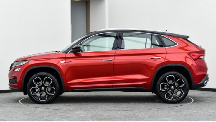 Стоимость нынешнего Kodiaq стартует от 28 000…