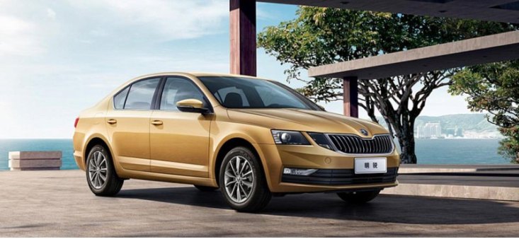 В России запущены продажи Skoda Octavia 2023 года…