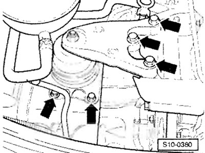 Вывинтив винты -стрелки-, удалить подшипник…