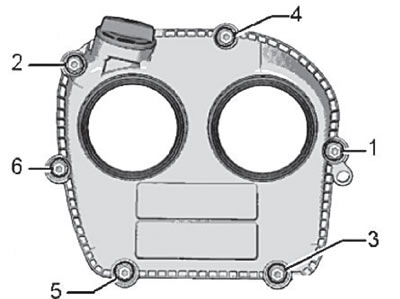 9. Свалете горния капак на ангренажната верига.