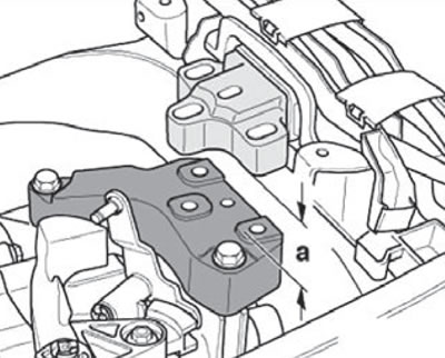 35. Опустить силовой агрегат в сборе, используя…