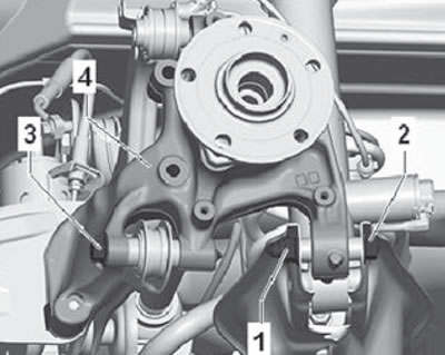 22. Снять цапфу заднего колеса в сборе (4), как…