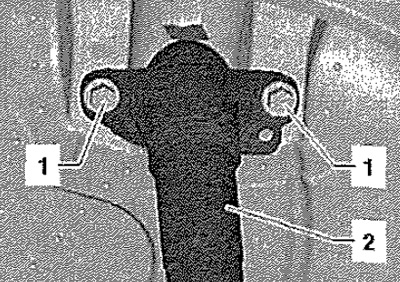 Снять колесо и поднять а/м. Снять задний…