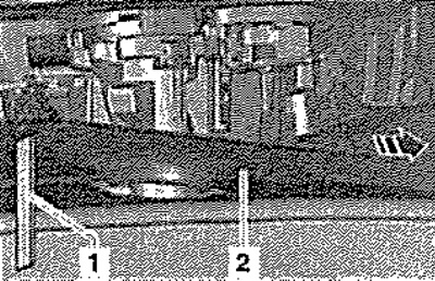 3. Крышка крепления внутреннего зеркала заднего…