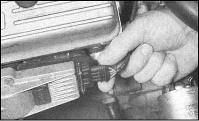 В Проверьте состояние контактных клемм катушки…