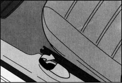 Предусмотрена возможность отпирания двери задка…