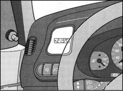 Цифровой дисплей измерителя вмонтирован в левую…