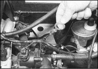 2. Насухо протрите лезвие щупа чистой…