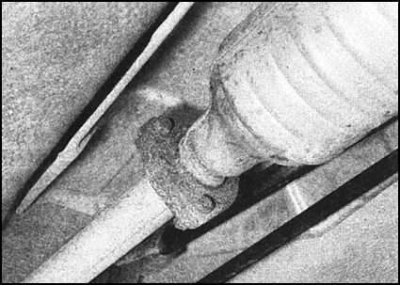 3. Грохот и металлический скрежет во время…