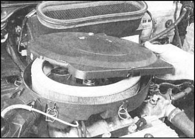 ...аккуратно поднимите крышку обеспечив свободный…