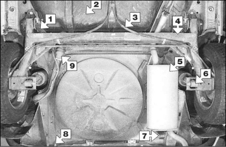 Вид на моторный отсек (Шкода Фелиция, 1994-2001) - «Общая информация ...