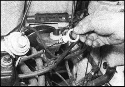 17. Слитое двигательное масло подлежит утилизации…