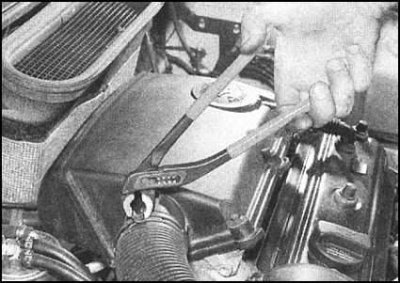 6. Установите на место верхнюю крышку и…