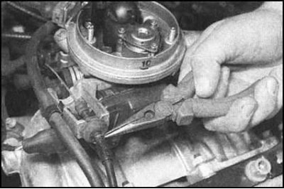 3. Снимите колпачок с наружного конца оболочки…