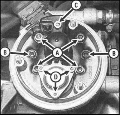 6. Выверните сквозные болты (А) крепления корпуса…