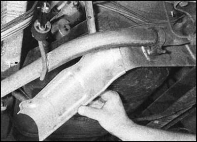 Термозащитные экраны крепятся к панелям днища…