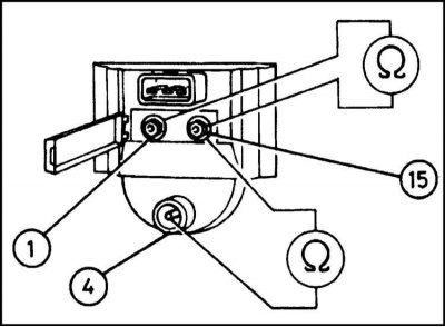 2. Подсоедините универсальный измеритель…