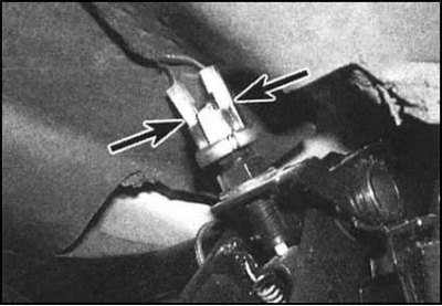 8. Отсоедините электропроводку от…