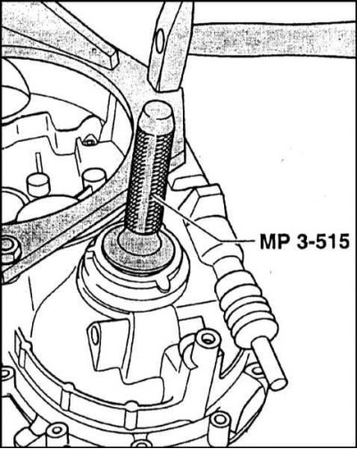 Разборка и сборка дифференциала производится при…