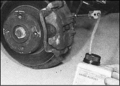 2. Сливная трубка одним концом одевается на…