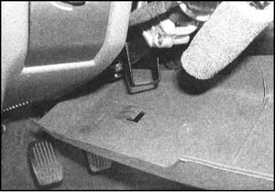 Снятие и установка рулевого колеса