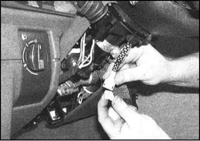 4. Пройдитесь по электропроводке блока подушки…