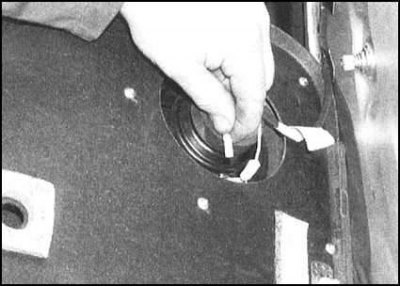 Задняя дверь