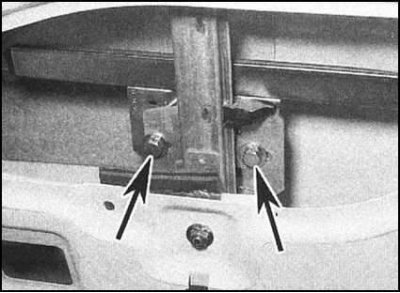 Механизм регулятора стеклоподъемника задней двери