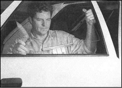 Механизм регулятора стеклоподъемника задней двери