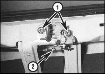 2. Выверните крепежные болты и снимите с…