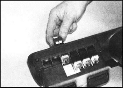 2. Сборка каждого из выключателей может быть…