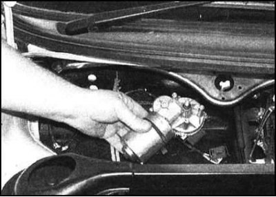 Сборка электромотора с приводными тягами