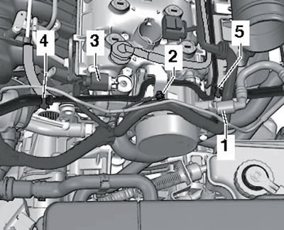 31.8. Детали на крышке головки цилиндров