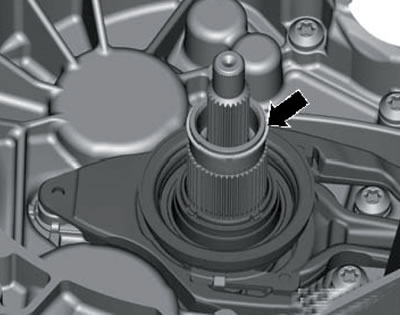 5.37. Стопорное кольцо наружного входного вала